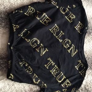 Scrunched crop top.